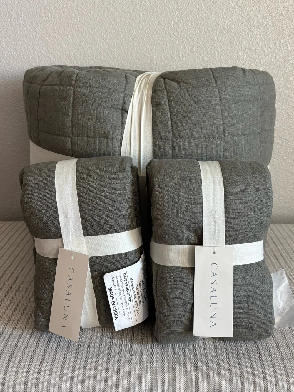 NWT King Heavyweight Linen Blend Quilt + 2 King Shams Olive Green - Casaluna